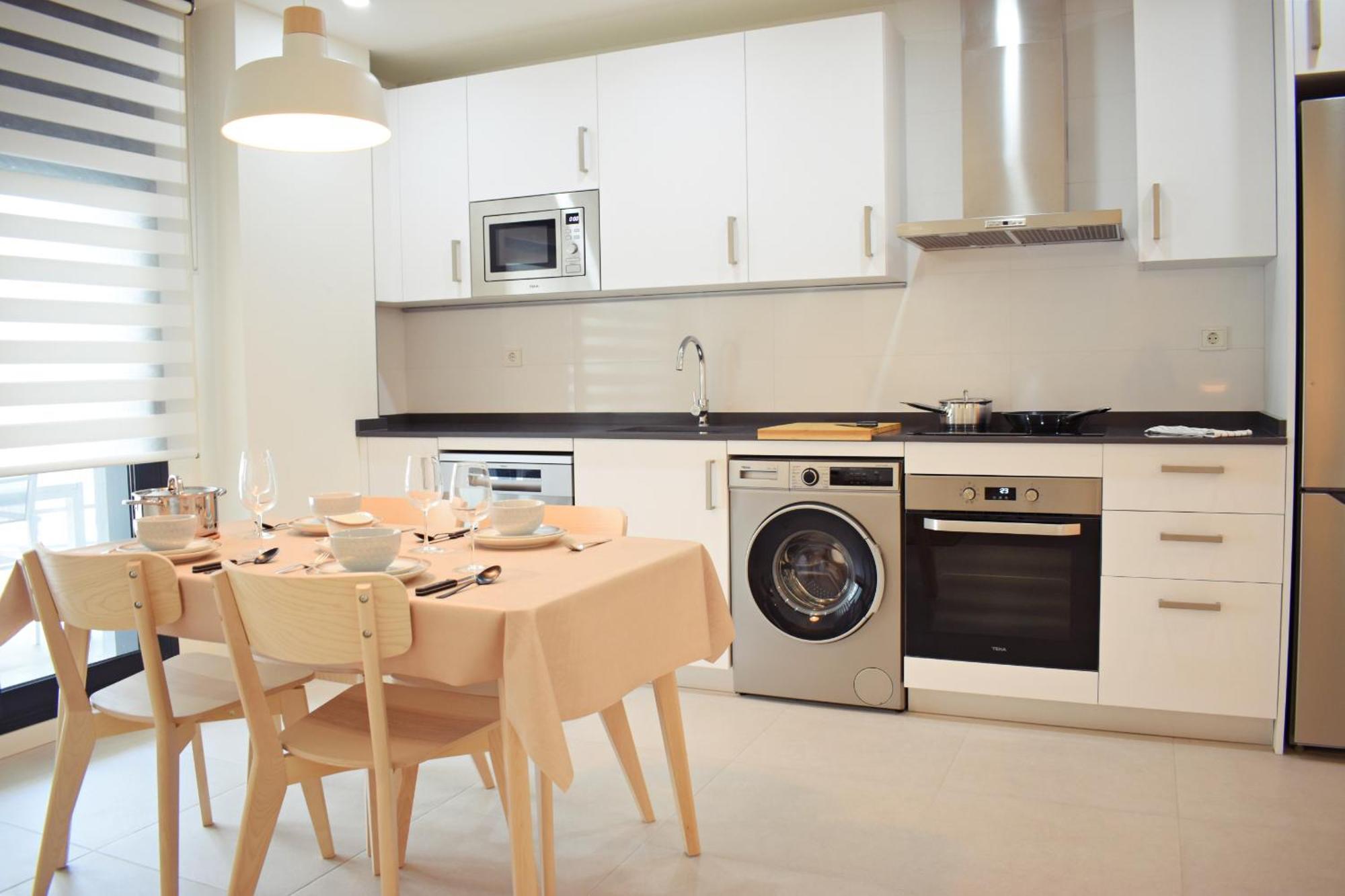 מאלגה Amalia'S Home: Luminoso Apartamento Muy Cerca De La Playa מראה חיצוני תמונה