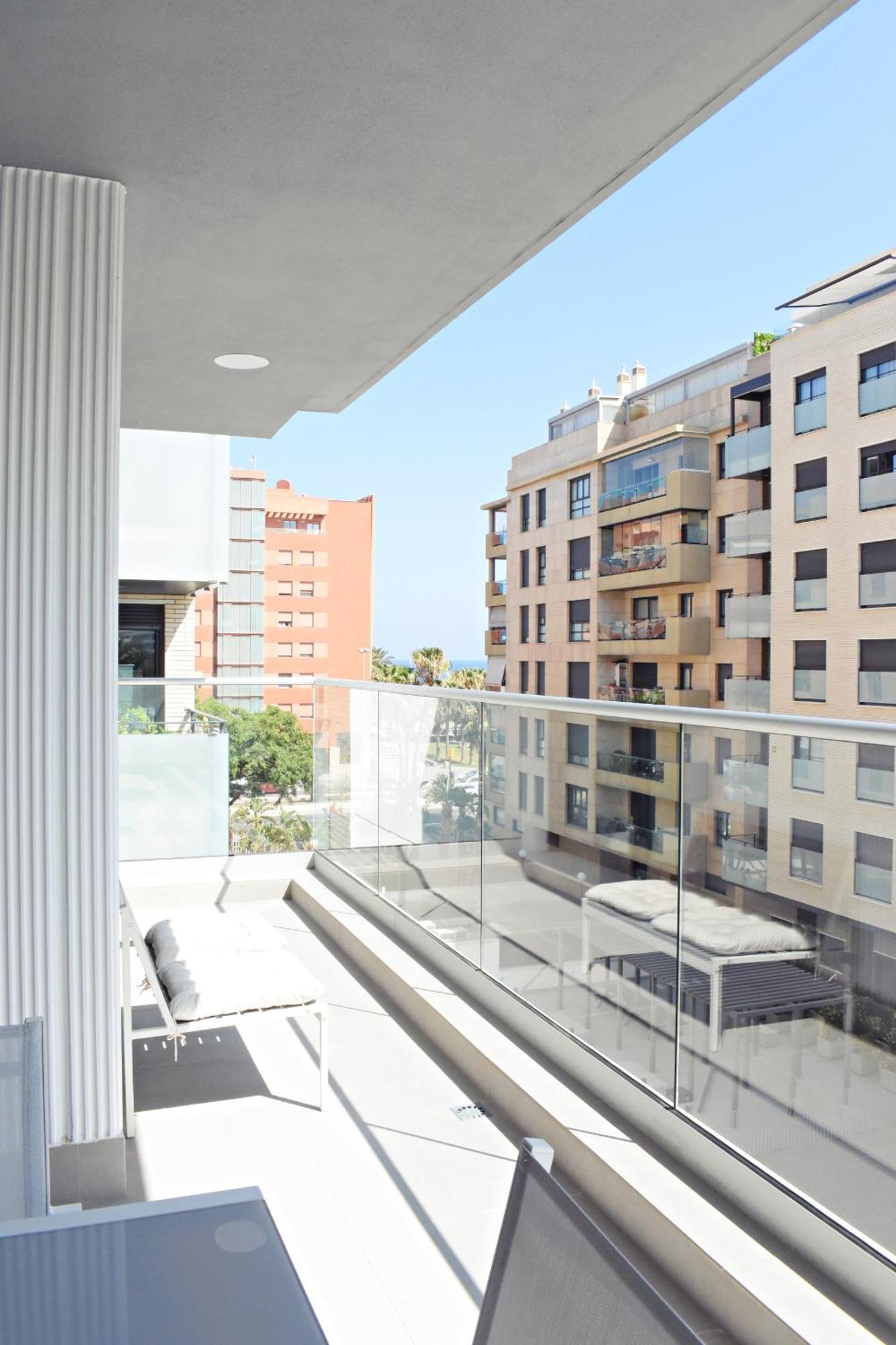 מאלגה Amalia'S Home: Luminoso Apartamento Muy Cerca De La Playa מראה חיצוני תמונה