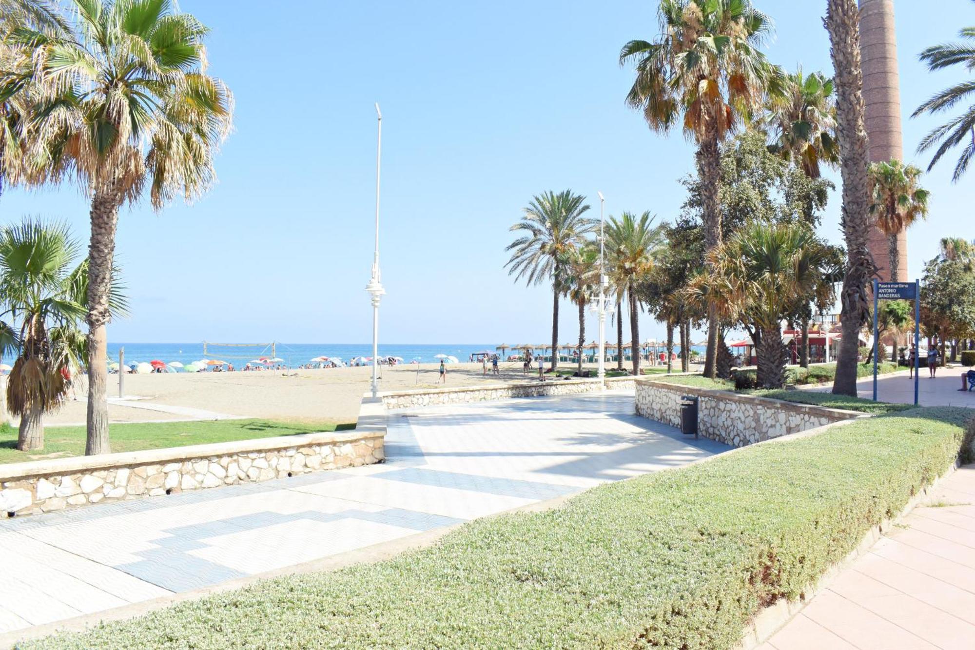 מאלגה Amalia'S Home: Luminoso Apartamento Muy Cerca De La Playa מראה חיצוני תמונה